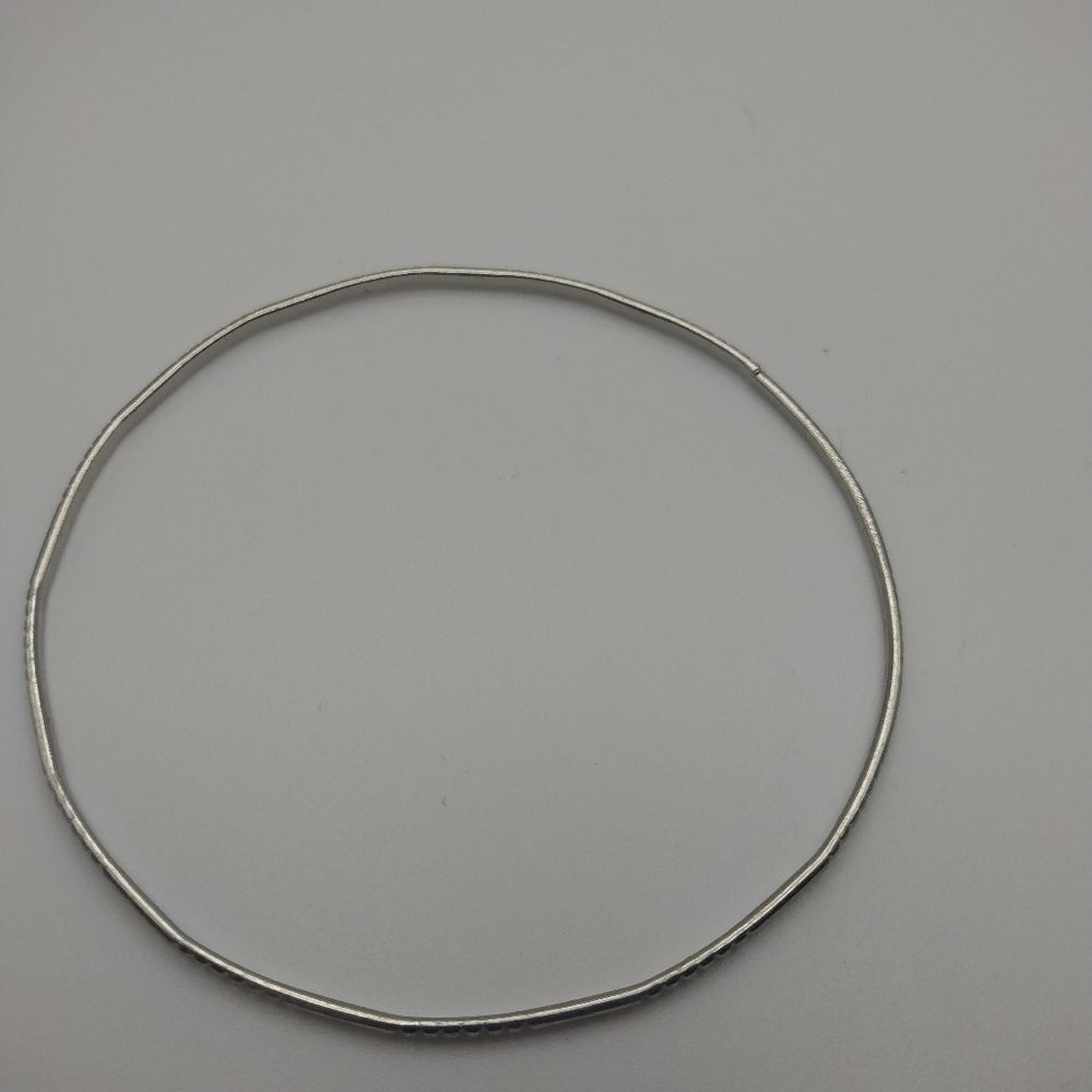 Delicate lined silver‎ bracelet - Picture 2 of 2